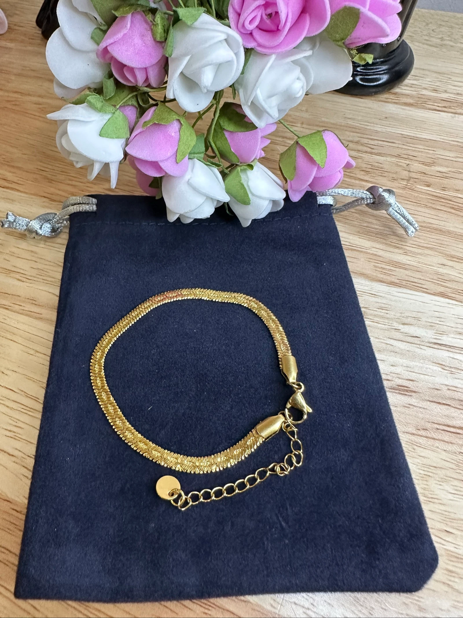 Golden snake chain bracelet, classic style and 18k gold plated – photo 2